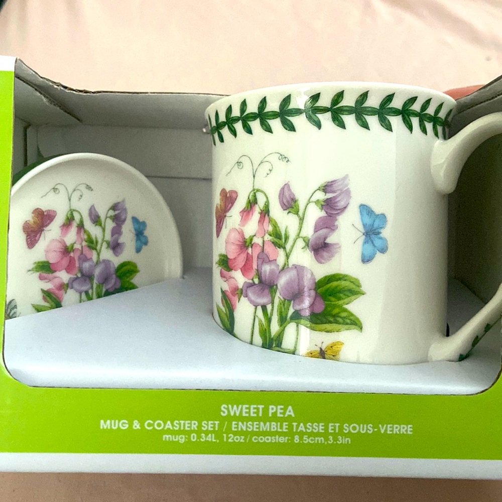 🎉SOLD🎉Beautiful Sweet Pea Mug and Coaster Set